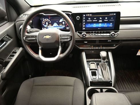 New 2025 Chevrolet Colorado LT image 25