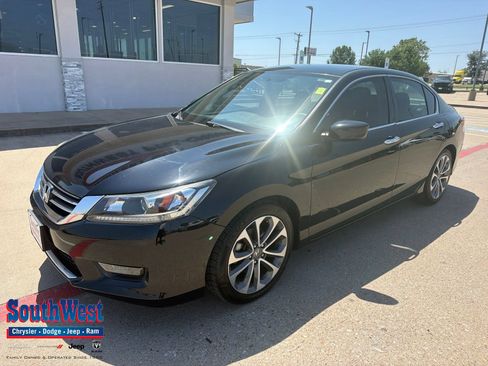 Used 2015 Honda Accord Sport image 1