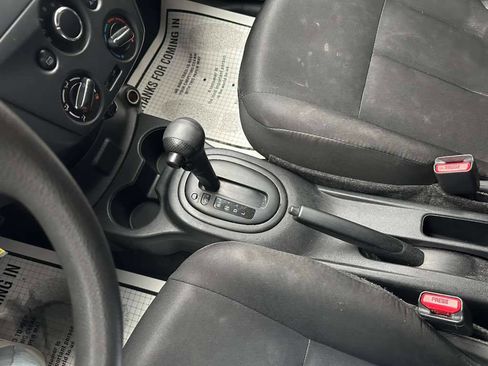 Used 2017 Nissan Versa S Plus FWD image 17