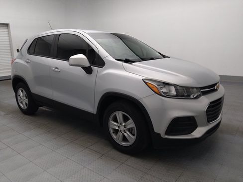 Used 2020 Chevrolet Trax LS w/ Tint and Cruise Package FWD image 13