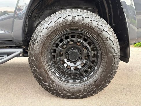 Used 2024 Toyota 4Runner TRD Off-Road Premium AWD/4WD image 34
