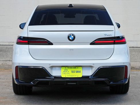 Used 2023 BMW 740i w/ Parking Assistance Package RWD image 57