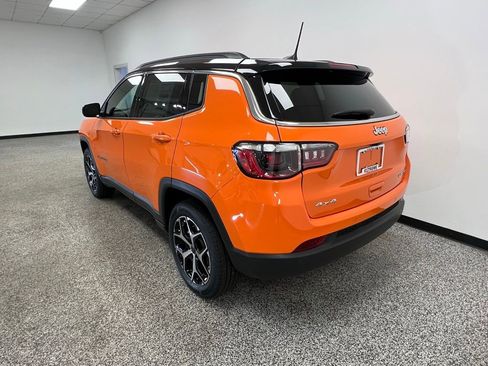 New 2026 Jeep Compass Limited AWD/4WD image 18
