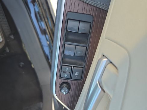 Used 2024 Toyota Sienna XLE image 14