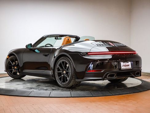 Used 2026 Porsche 911 Carrera image 3