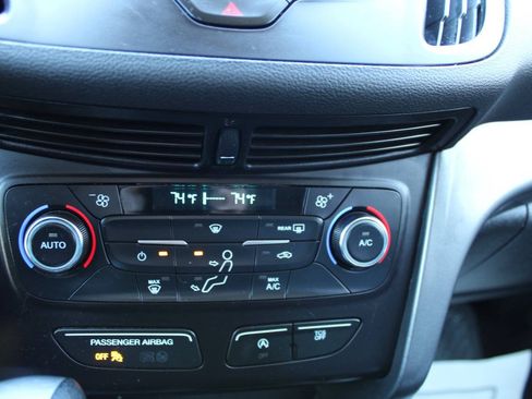 Used 2017 Ford Escape SE AWD/4WD image 26
