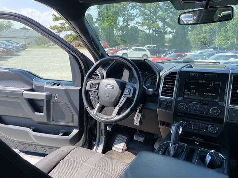 Used 2015 Ford F150 XLT w/ Equipment Group 302A Luxury AWD/4WD image 26