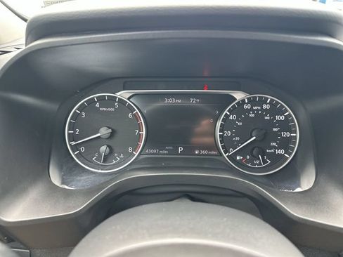 Used 2024 Nissan Rogue S AWD/4WD image 12