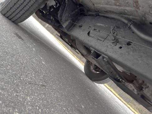 Used 2006 Chevrolet Silverado 3500 Work Truck w/ Snow Plow Prep Package image 39