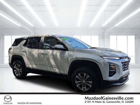 Used 2026 Chevrolet Equinox LT FWD image 1
