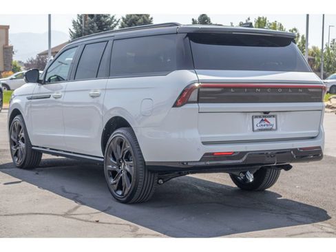 Used 2026 Lincoln Navigator L Black Label AWD/4WD image 5
