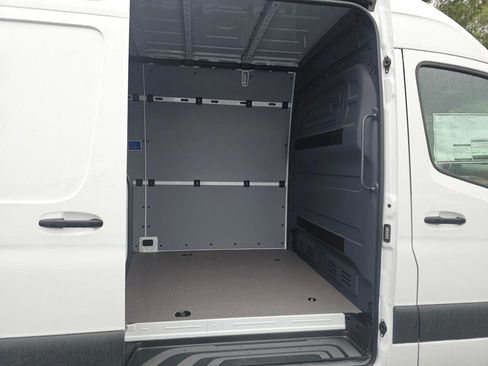 New 2025 Mercedes-Benz Sprinter 2500 image 17