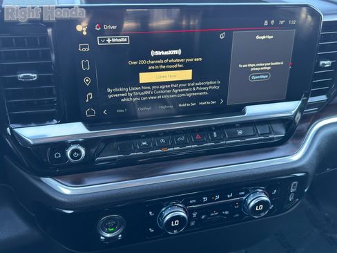 Used 2024 GMC Sierra 1500 SLT image 17