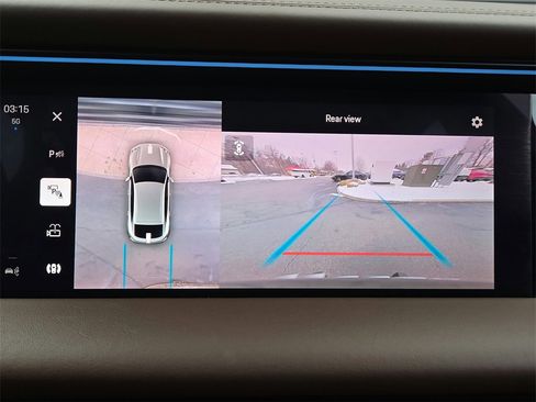 Used 2025 Porsche Macan Electric image 12