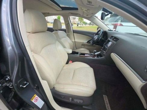 Used 2012 Lexus IS 250 w/ Premium Pkg Value Edition RWD image 8