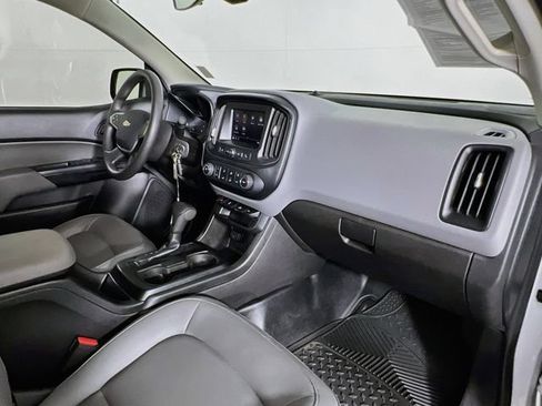 Used 2020 Chevrolet Colorado W/T w/ WT Convenience Package AWD/4WD image 32