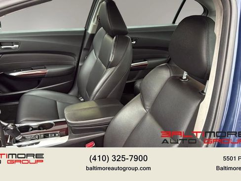 Used 2017 Acura TLX FWD image 9