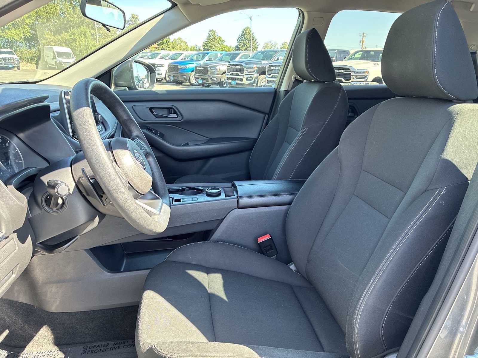 Used 2024 Nissan Rogue S AWD/4WD image 13