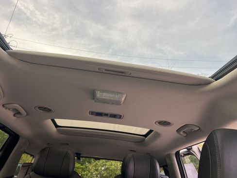 New 2026 Kia Carnival SX Prestige image 9