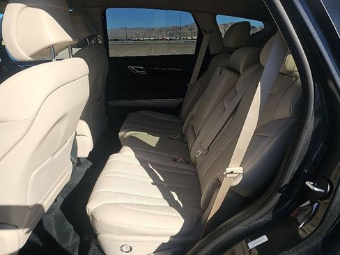 Used 2025 Genesis GV80 2.5T Standard AWD/4WD image 7