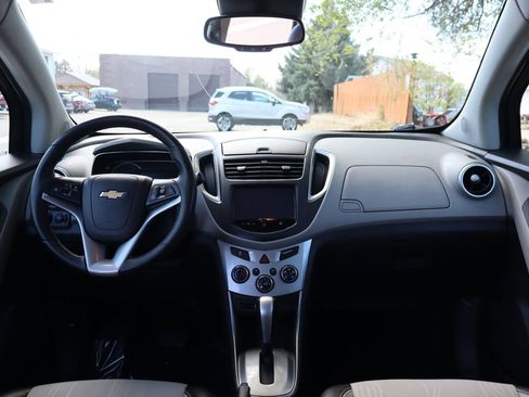 Used 2016 Chevrolet Trax LT w/ LT Convenience Package image 15