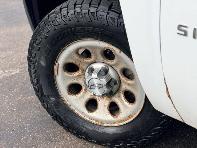 Used 2011 Chevrolet Silverado 1500 W/T AWD/4WD image 18
