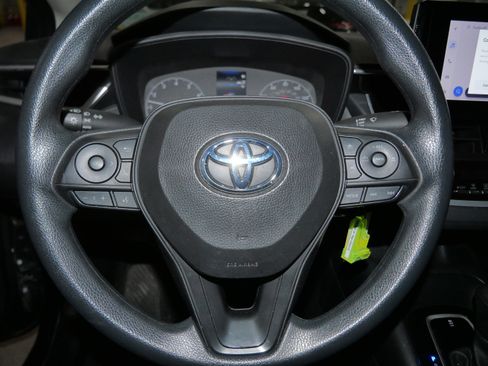 Certified 2024 Toyota Corolla LE image 27
