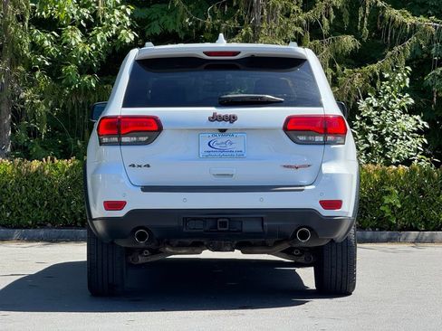 Used 2018 Jeep Grand Cherokee Trailhawk w/ Trailhawk Luxury Group AWD/4WD image 21