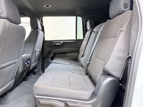 Used 2025 Chevrolet Suburban LS AWD/4WD image 20