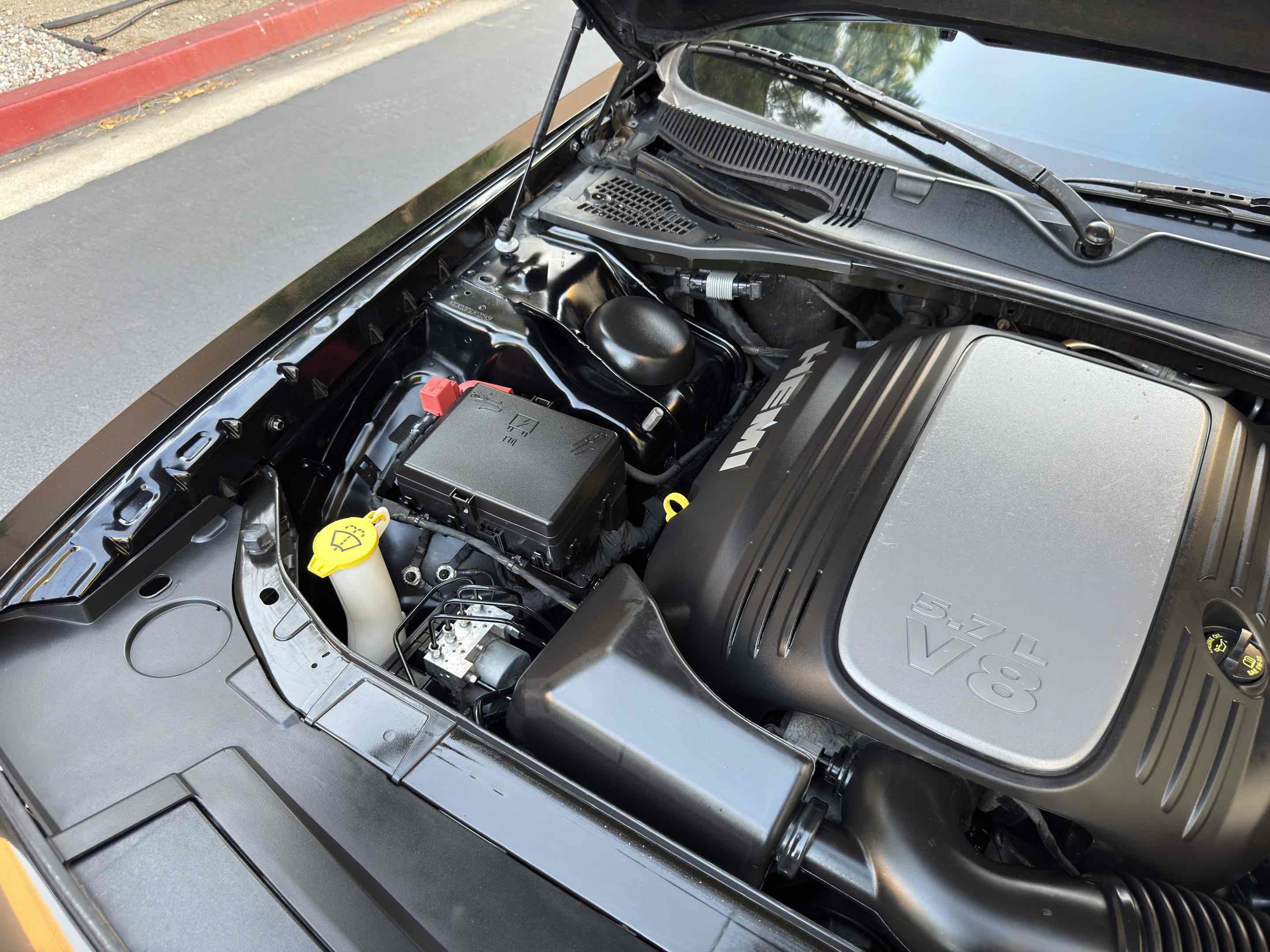 Used 2018 Dodge Challenger R/T RWD image 59