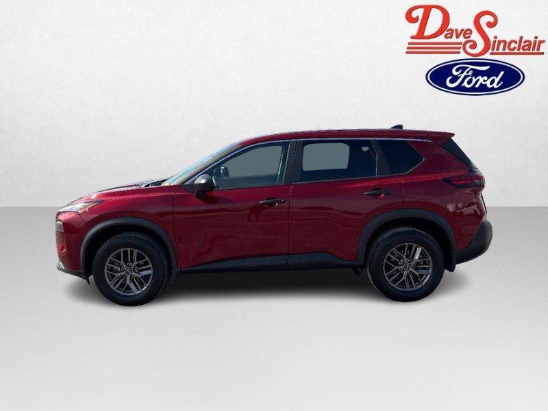 Used 2023 Nissan Rogue S AWD/4WD image 10
