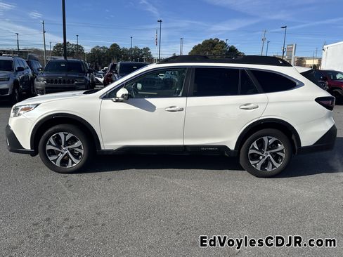 Used 2022 Subaru Outback Limited image 6