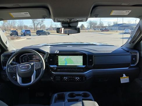 New 2026 GMC Sierra 1500 SLE image 28