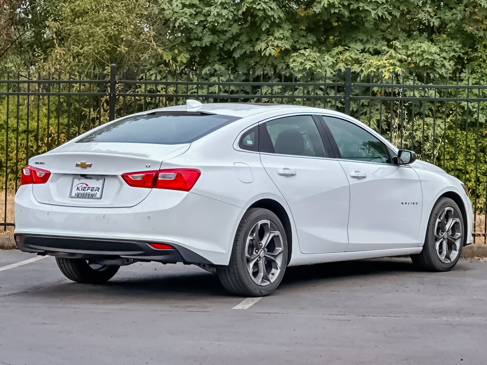 Used 2024 Chevrolet Malibu LT FWD image 4