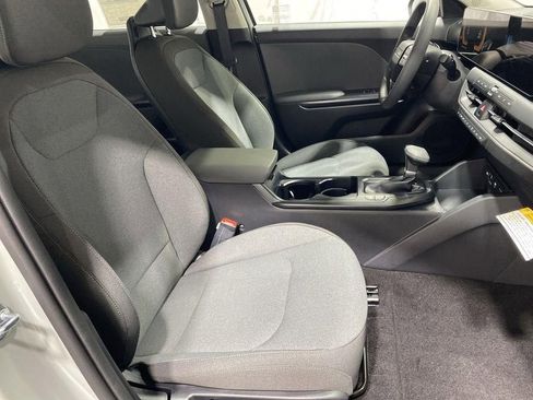 New 2026 Kia K4 LXS image 21