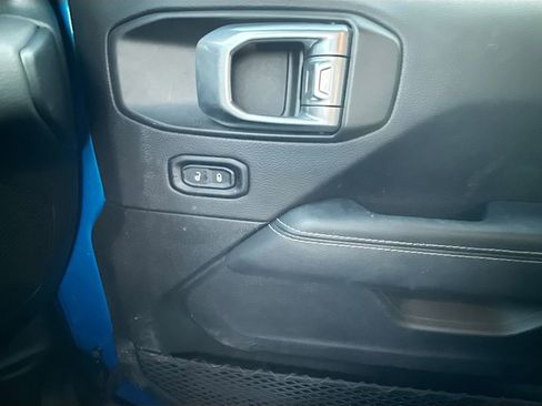 Used 2022 Jeep Wrangler Unlimited Sahara w/ Cold Weather Group image 24