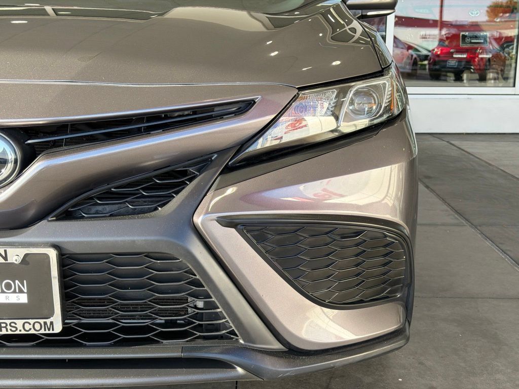 Certified 2024 Toyota Camry SE FWD image 6