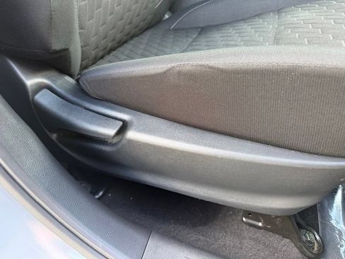 Used 2021 Nissan Kicks SV FWD image 39