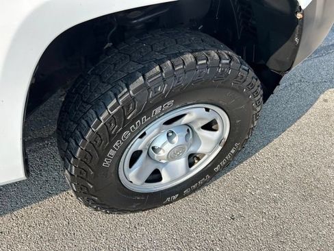 Used 2021 Toyota Tacoma SR AWD/4WD image 20
