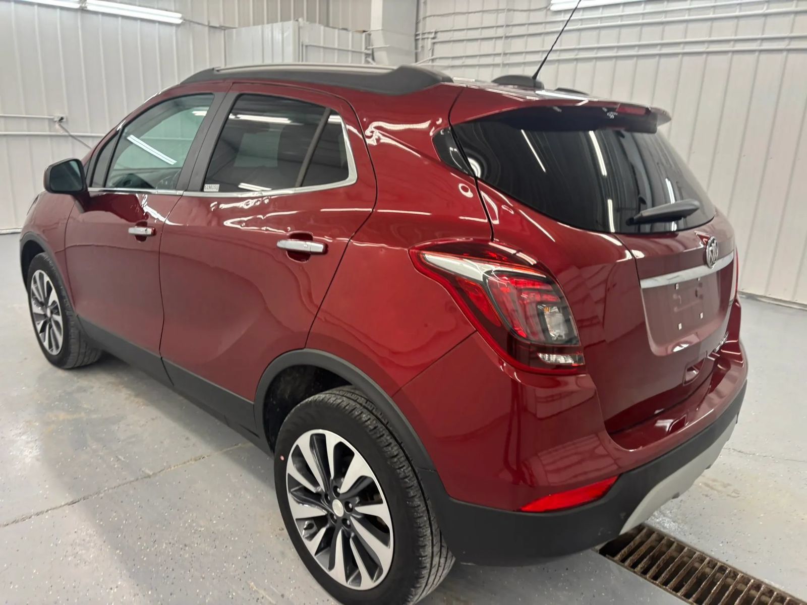Used 2022 Buick Encore Preferred AWD/4WD image 8