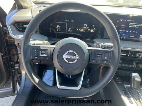 Used 2026 Nissan Kicks SV w/ SV Premium Package AWD/4WD image 13