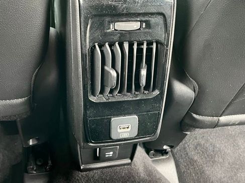 Used 2022 Jeep Compass Limited image 24