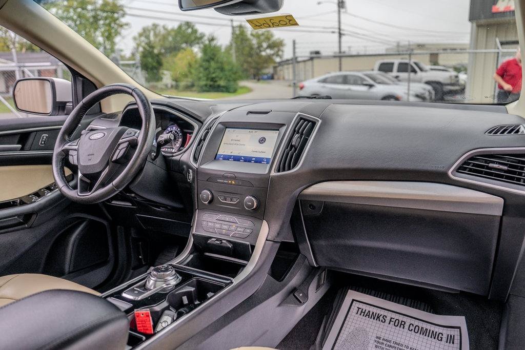 Used 2019 Ford Edge SEL w/ Equipment Group 201A FWD image 24