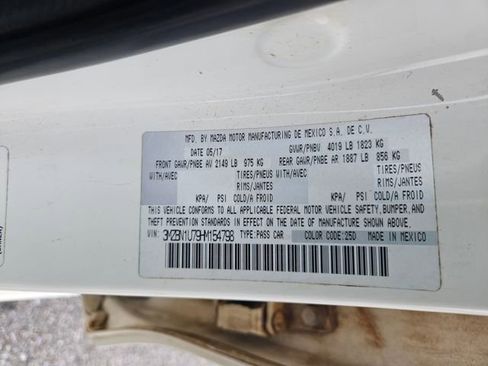 Used 2017 MAZDA MAZDA3 Sport image 29