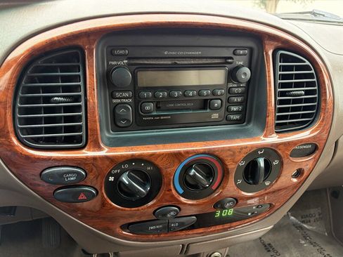 Used 2002 Toyota Tundra Limited image 18