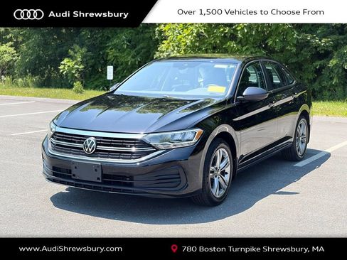 Used 2024 Volkswagen Jetta SE FWD image 1