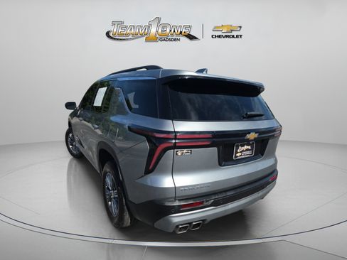 Used 2025 Chevrolet Traverse LT w/ LPO, Floor Liner Package FWD image 6
