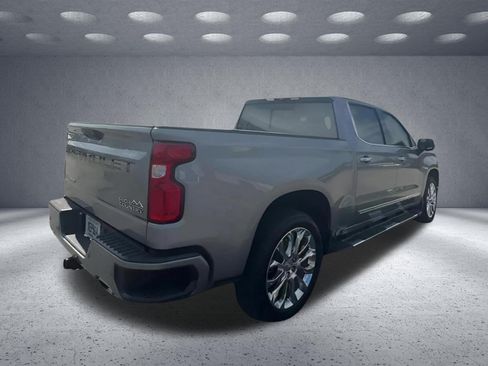 Used 2024 Chevrolet Silverado 1500 High Country w/ High Country Premium Package AWD/4WD image 2