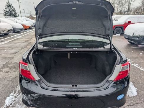 Used 2014 Toyota Camry XLE w/ Leather Package image 18