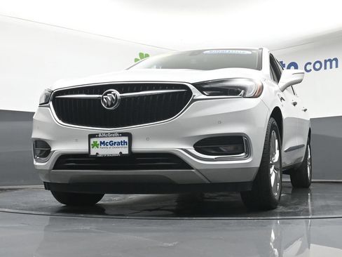 Used 2020 Buick Enclave Premium w/ Sun and Sites Package AWD/4WD image 7